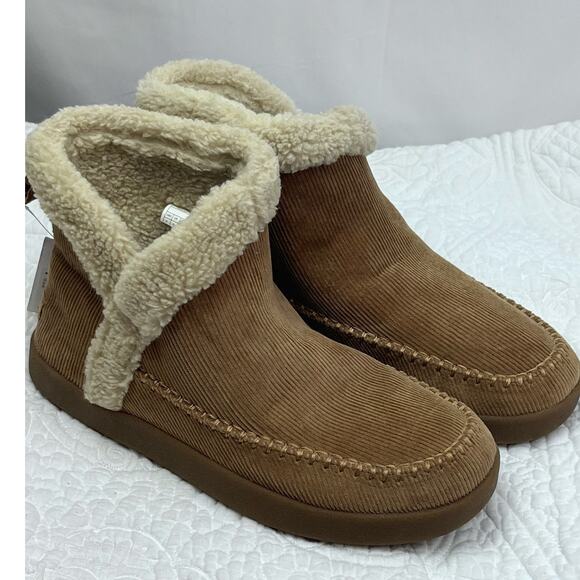 NWT Sanuk Women's Size 8 Brown Nice Bootah Corduroy Bootie Boots - Picture 1 of 11